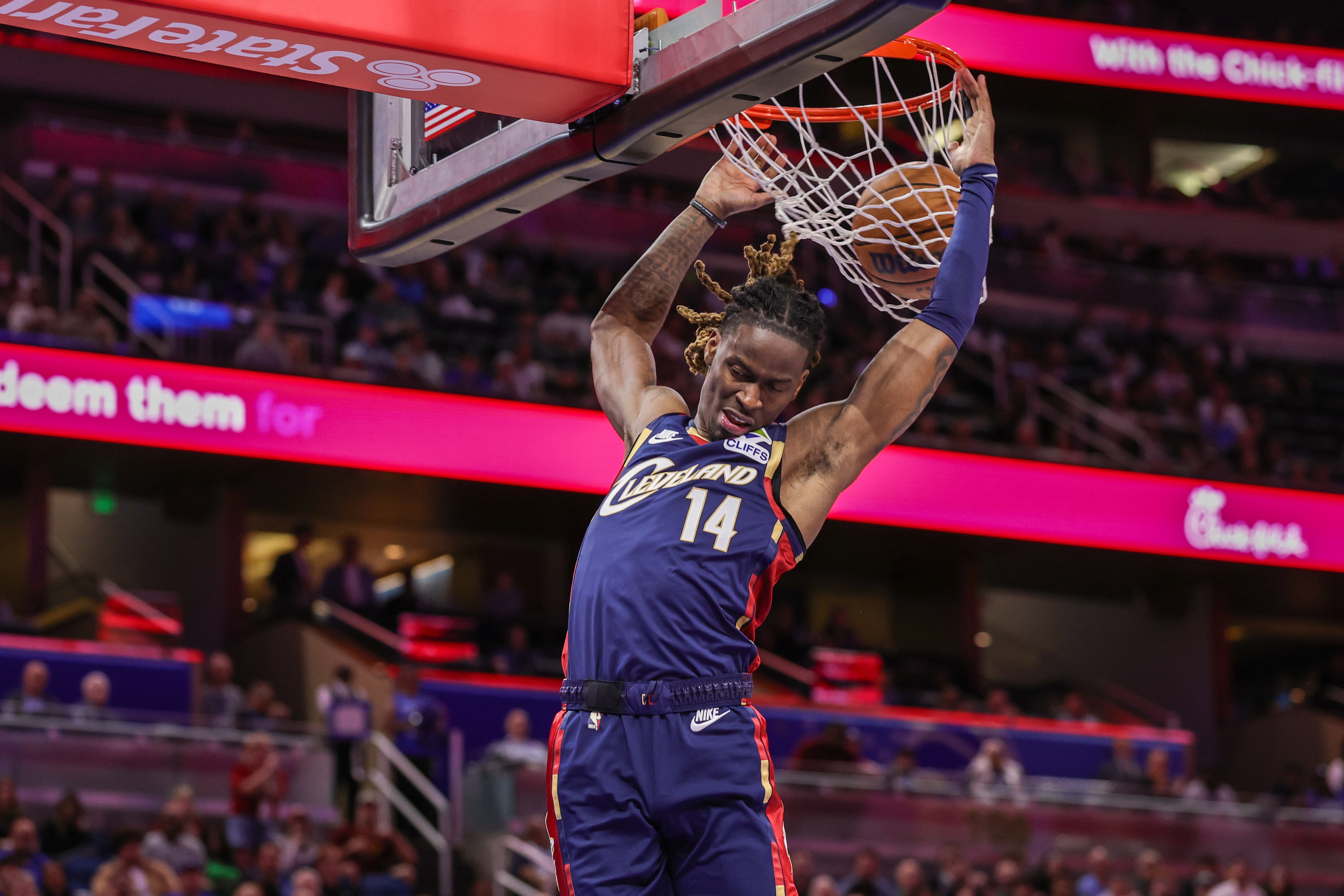 爱游戏体育-埃利斯：我们有决心解决存在的问题 季后赛将会有很多胶着比赛